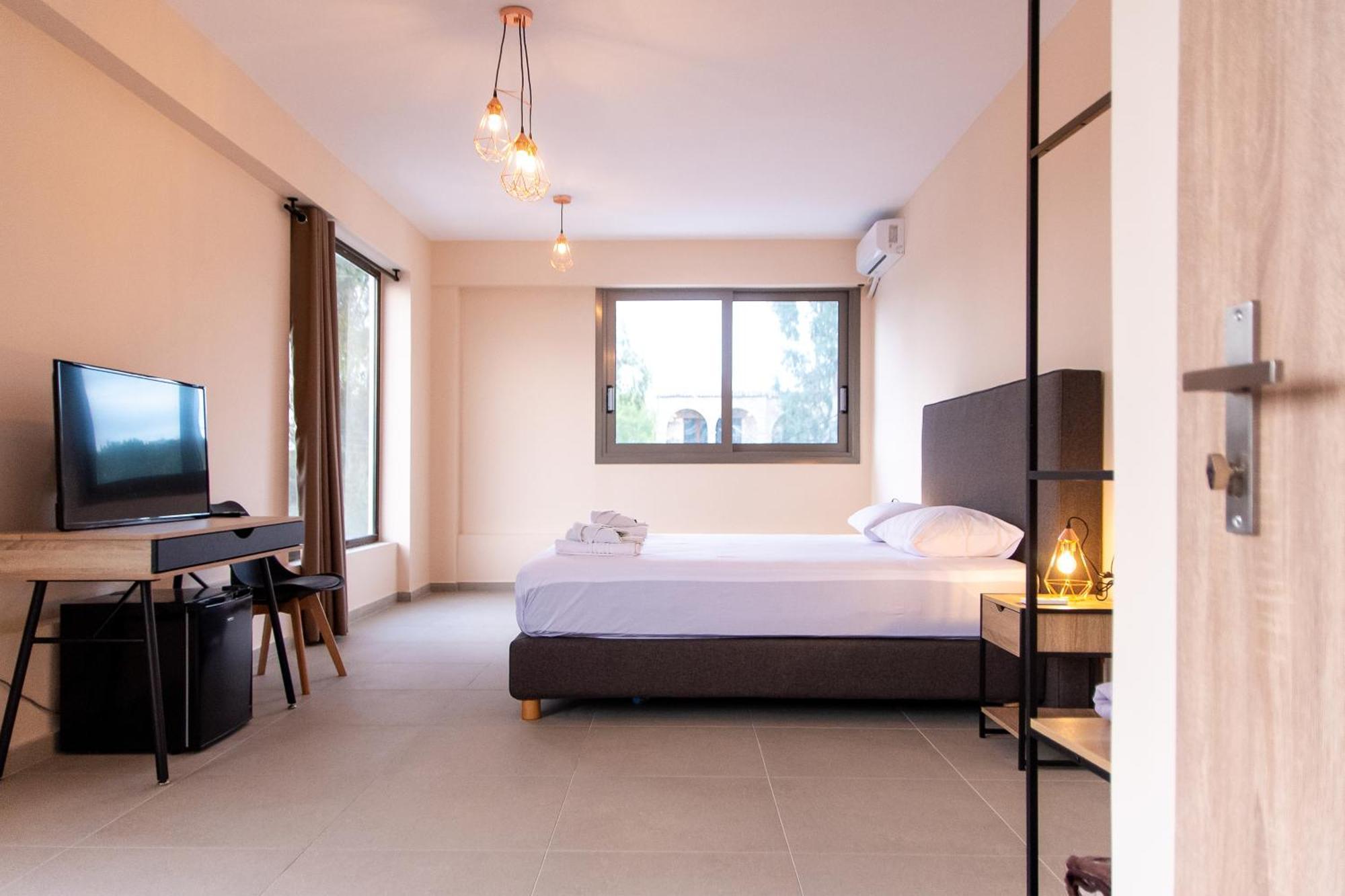 Mini Suites Near Athen'S Airport Free Shuttle From And To Athen'S Airport Spata  Luaran gambar